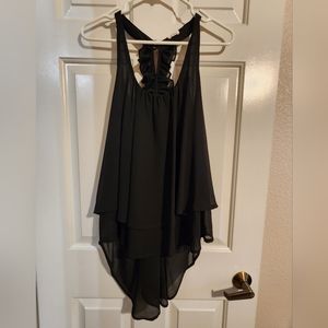 LUZ ruffle high low top